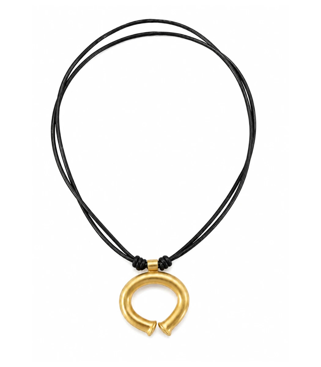 Collar Mochica en Cuero – collar de inspiración precolombina de Joyería Cano