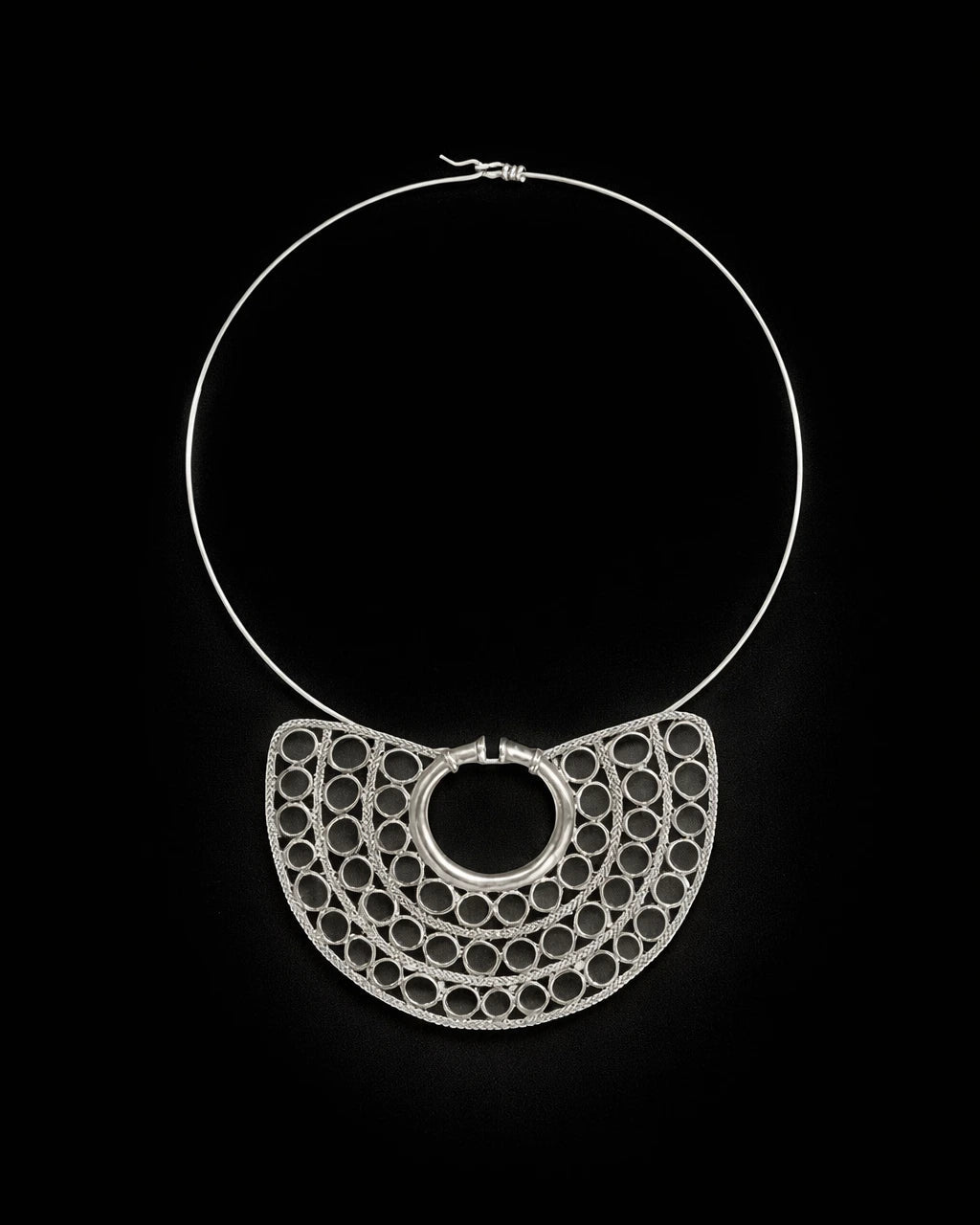 Yara Silver Necklace – collar de inspiración precolombina de Joyería Cano